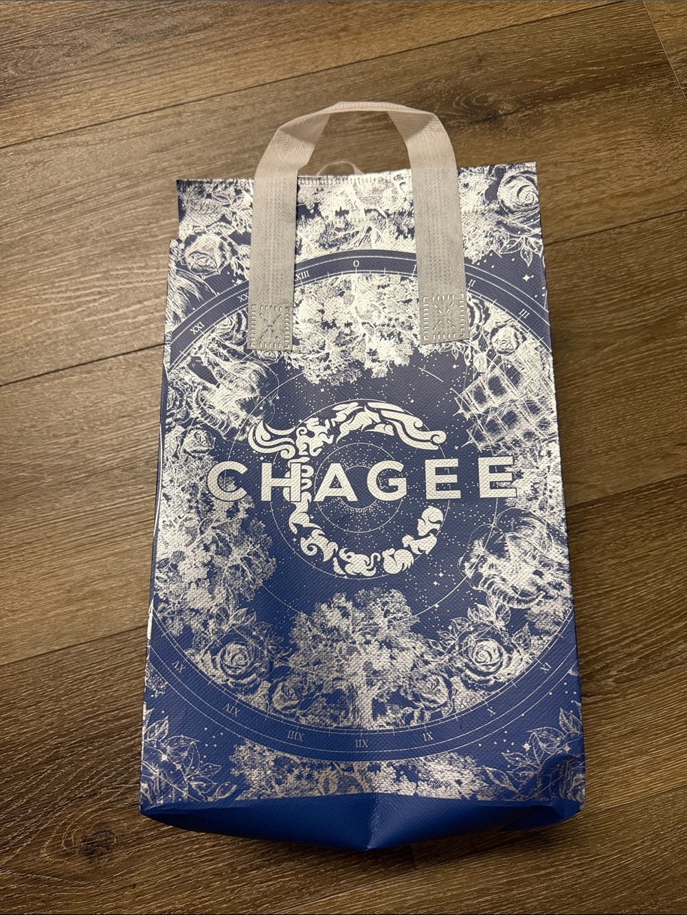 CHAGEE Blue Decorative Tote Bag with Cream Handles